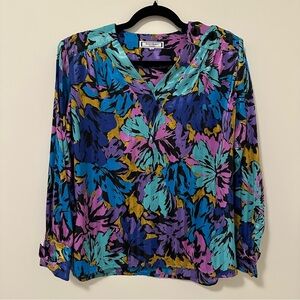 Vintage Yves Saint Laurent Chemisiers YSL 80s/90s colourful floral blouse Medium